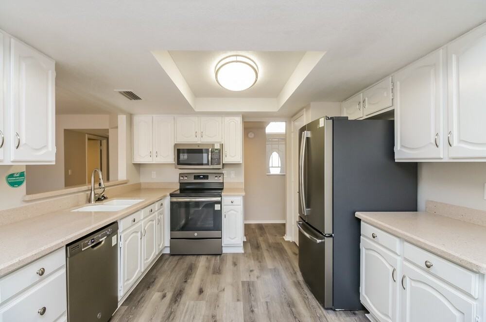 16234 S 44th St - Photo 6 of 17