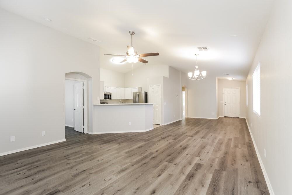 6824 S 38th Dr - Photo 6 of 16