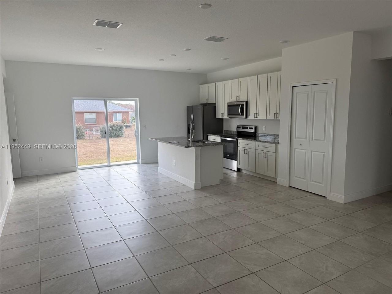 404 Marion Oaks Trl #404 - Photo 2 of 5