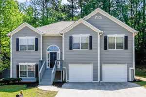 featured image of 830 Gateshead Ln