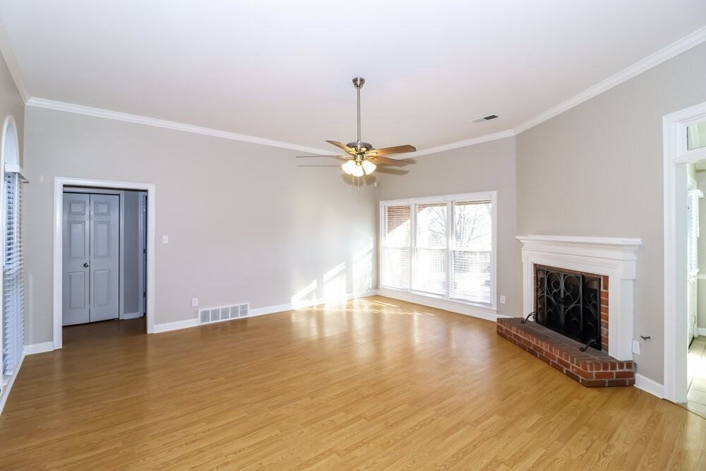 8901 Raspberry Ln - Photo 5 of 17