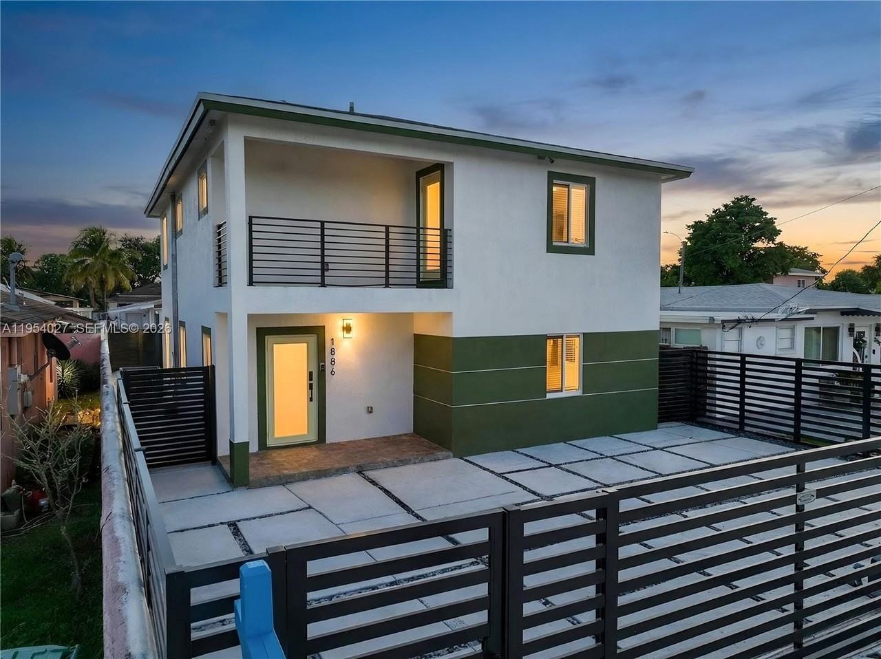 1886 Nw 68th St - Photo 2 of 50