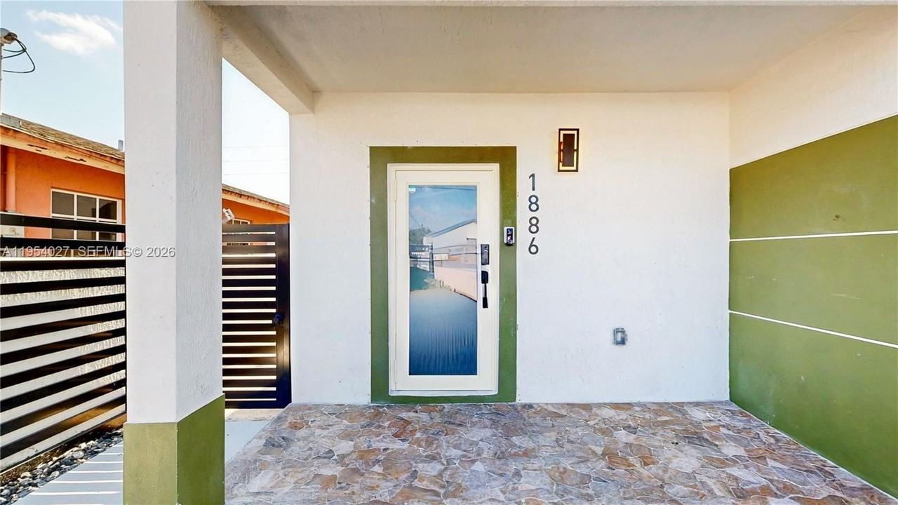 1886 Nw 68th St - Photo 4 of 50