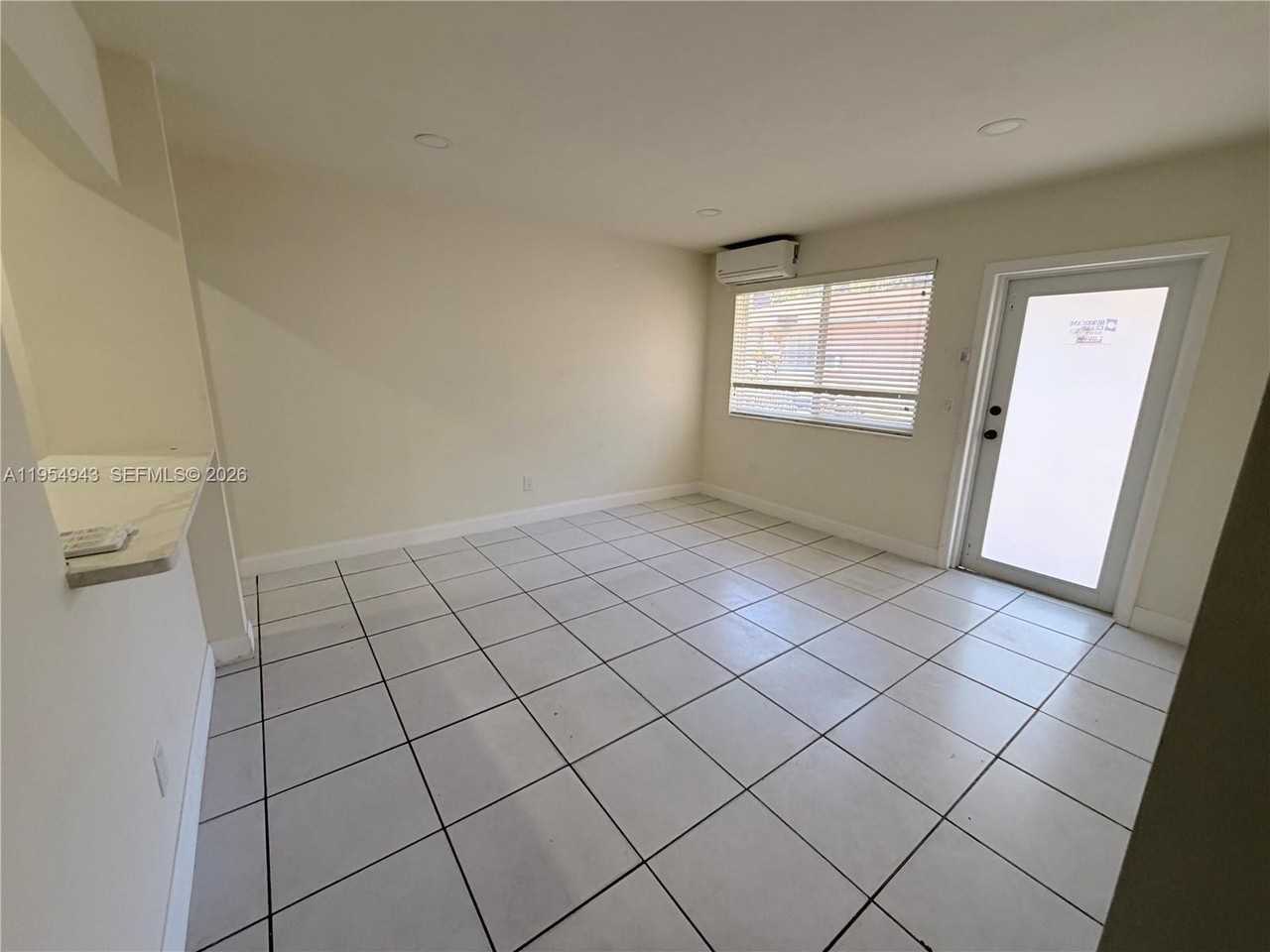 95-97 NE 168th St #97 - Photo 3 of 9