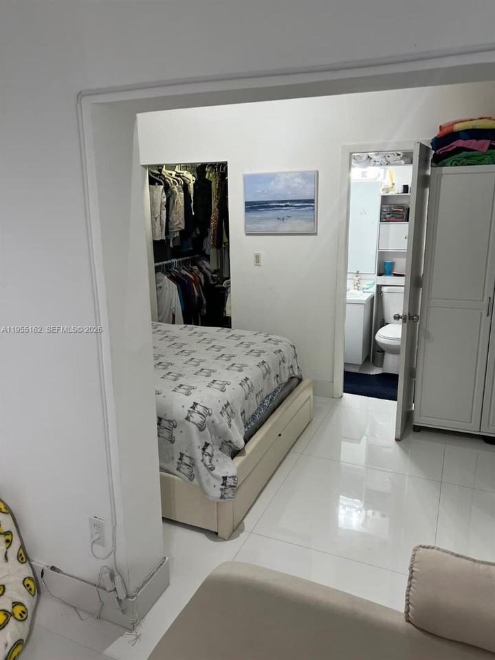 246 Poinciana Dr #504 - Photo 3 of 13