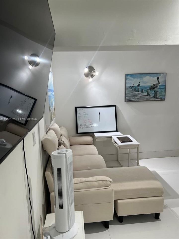 246 Poinciana Dr #504 - Photo 6 of 13