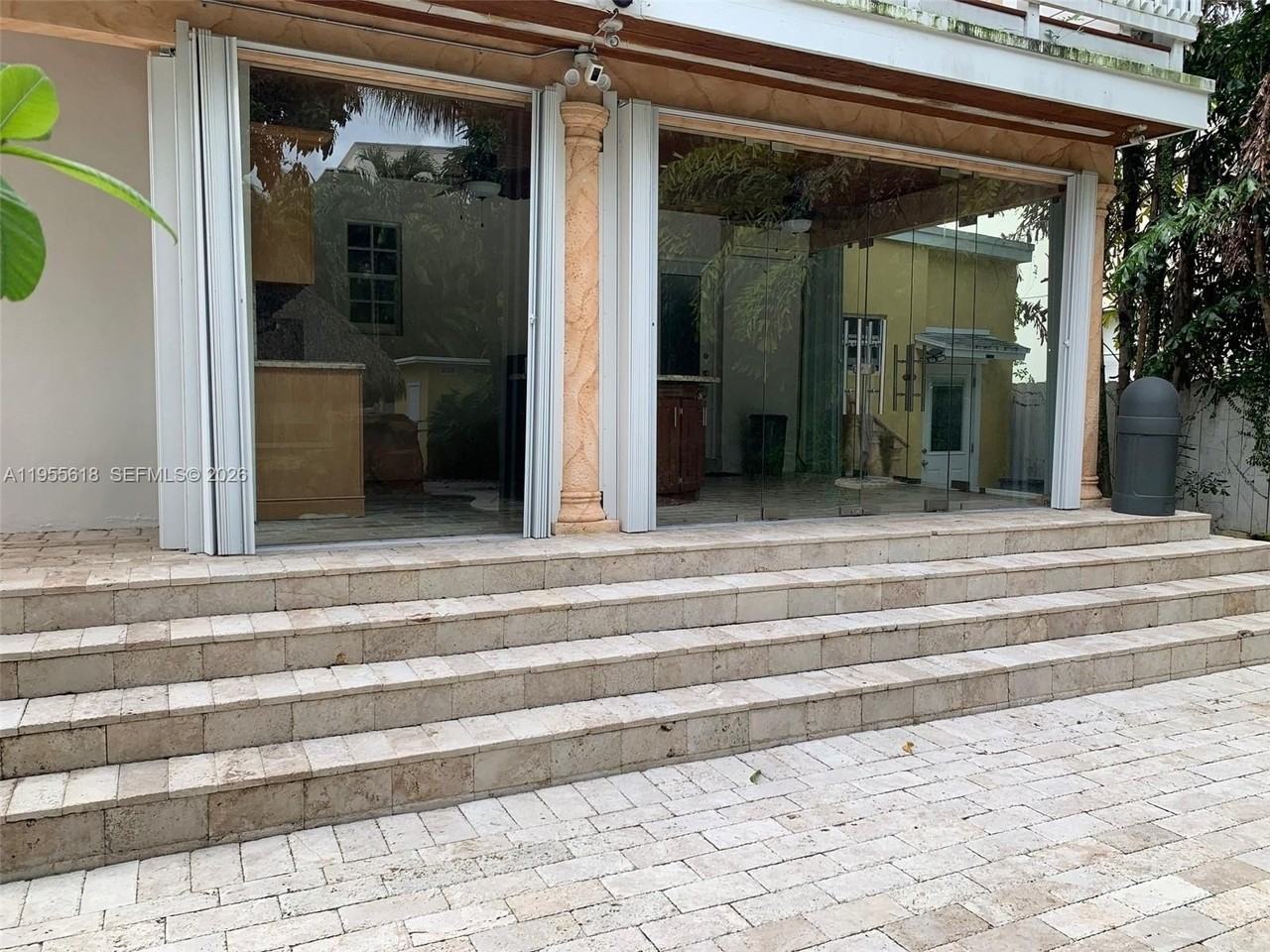 3521 Sw 23rd St #3521 - Photo 7 of 23