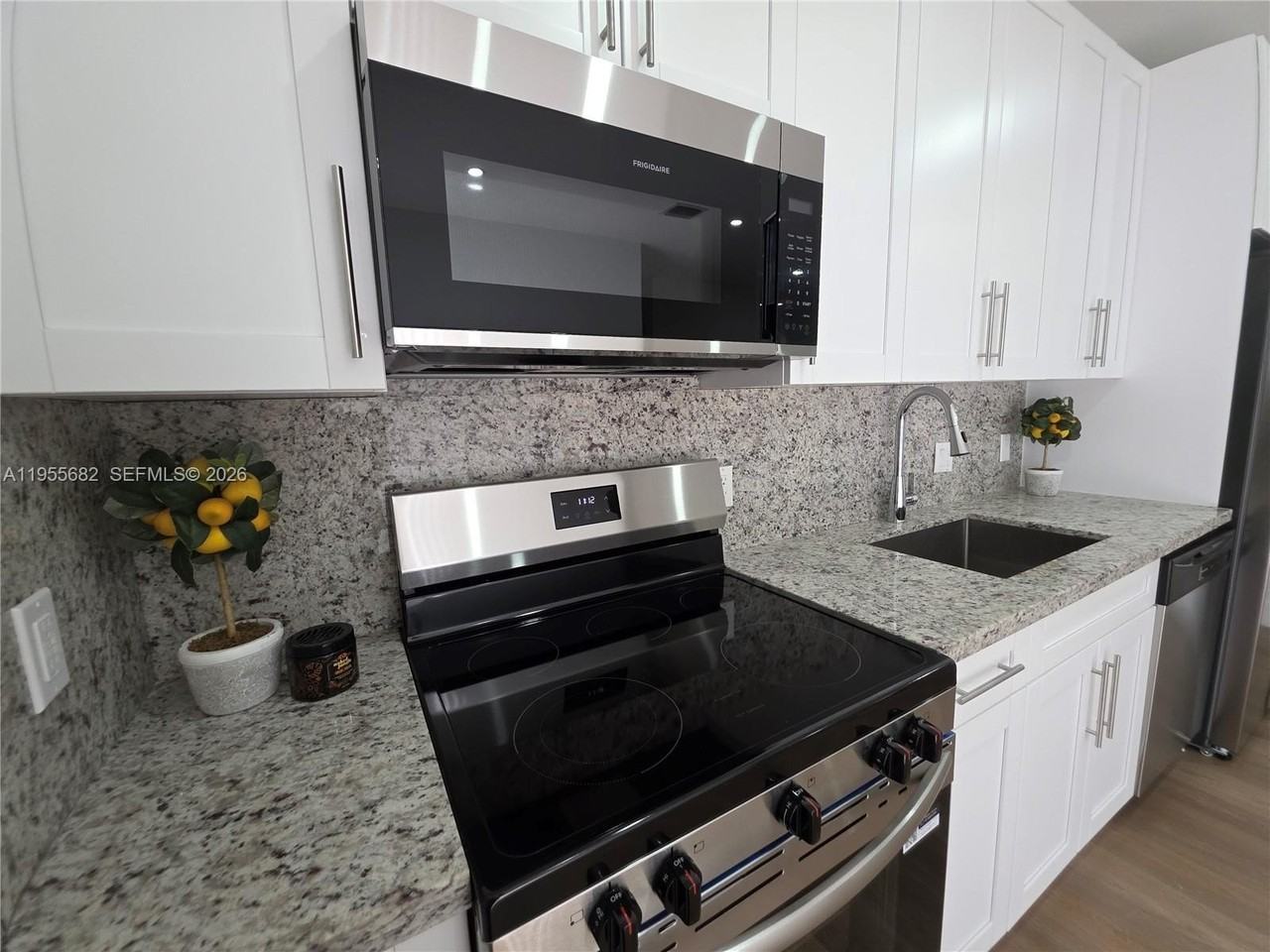 1313 Nw 6th Ave - Photo 7 of 18