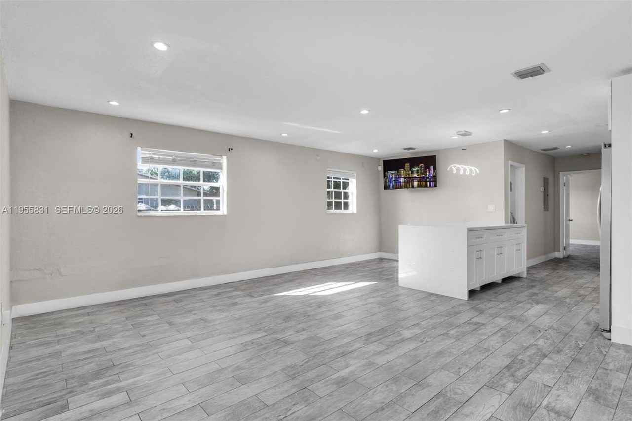 2921 Nw 6th Ct #0 - Photo 7 of 31