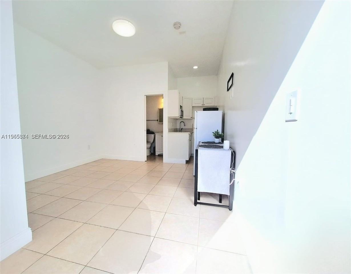 13249 Sw 200th Ter #1 - Photo 4 of 14