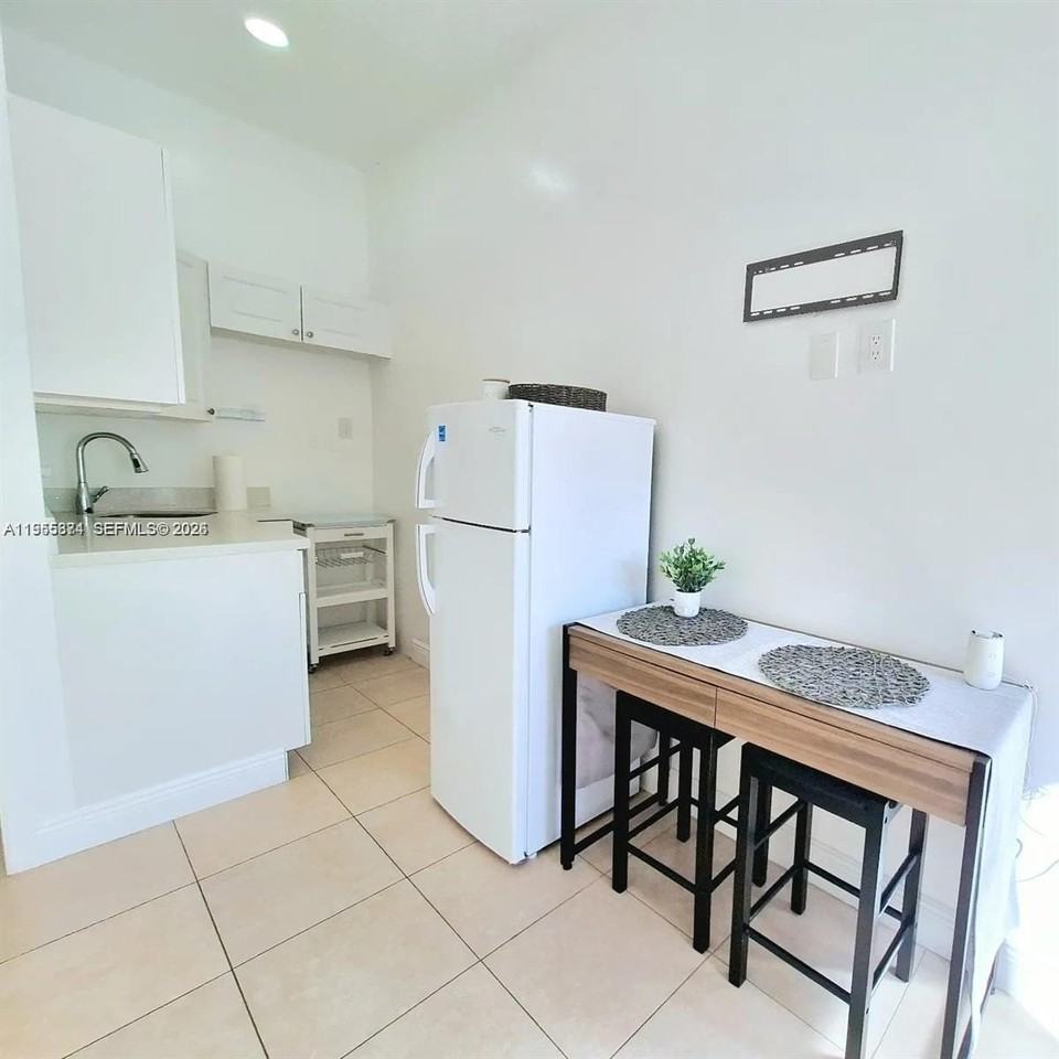 13249 Sw 200th Ter #1 - Photo 6 of 14