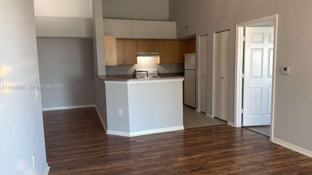 222 Villa Cir #222 - Photo 2 of 16