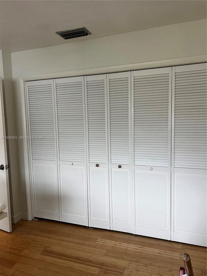 18246 Mediterranean Blvd #7-10 - Photo 7 of 28