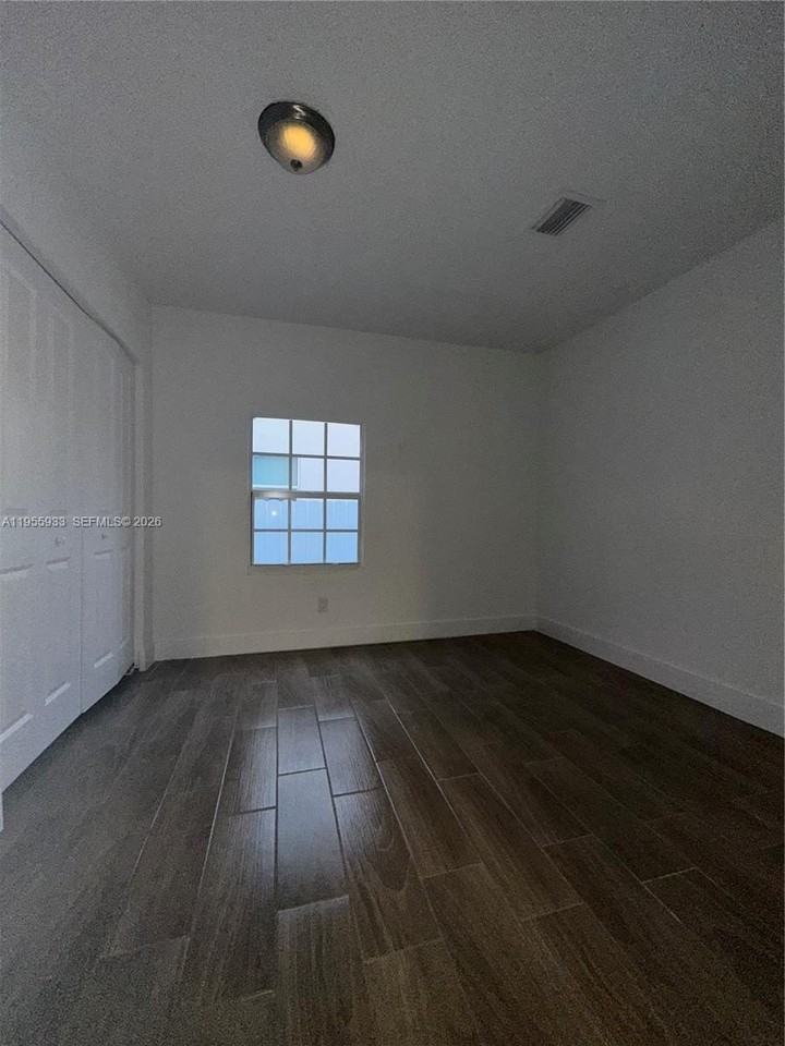 3123 Nw 22nd Ct #A - Photo 7 of 18