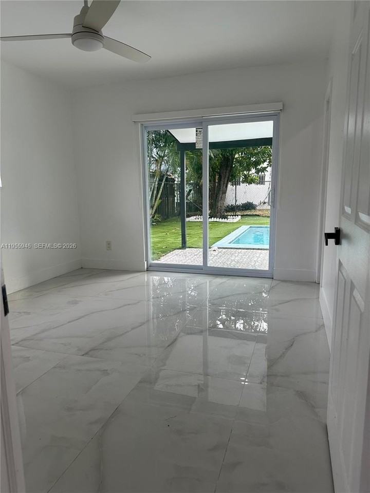 6448 Fletcher St - Photo 5 of 13