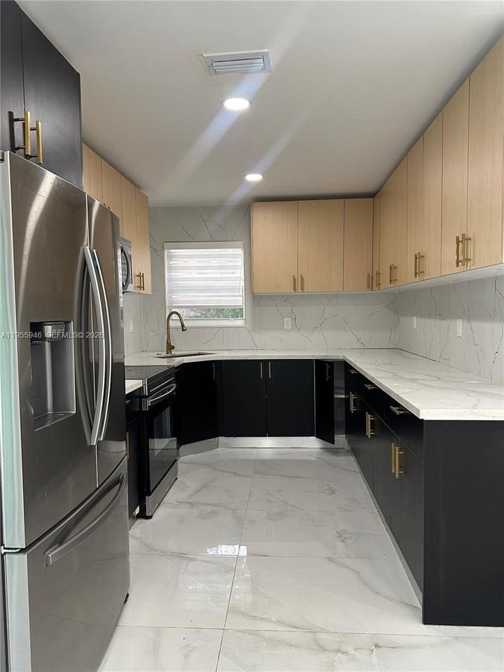 6448 Fletcher St - Photo 7 of 13