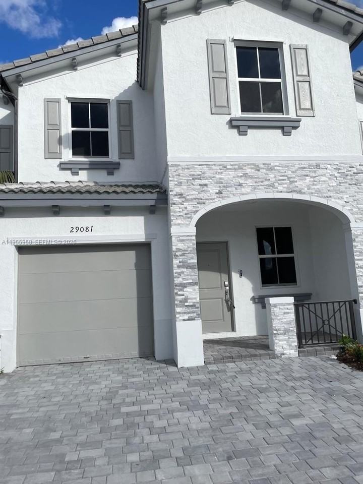 29081 Sw 162nd Ct - Photo 3 of 18