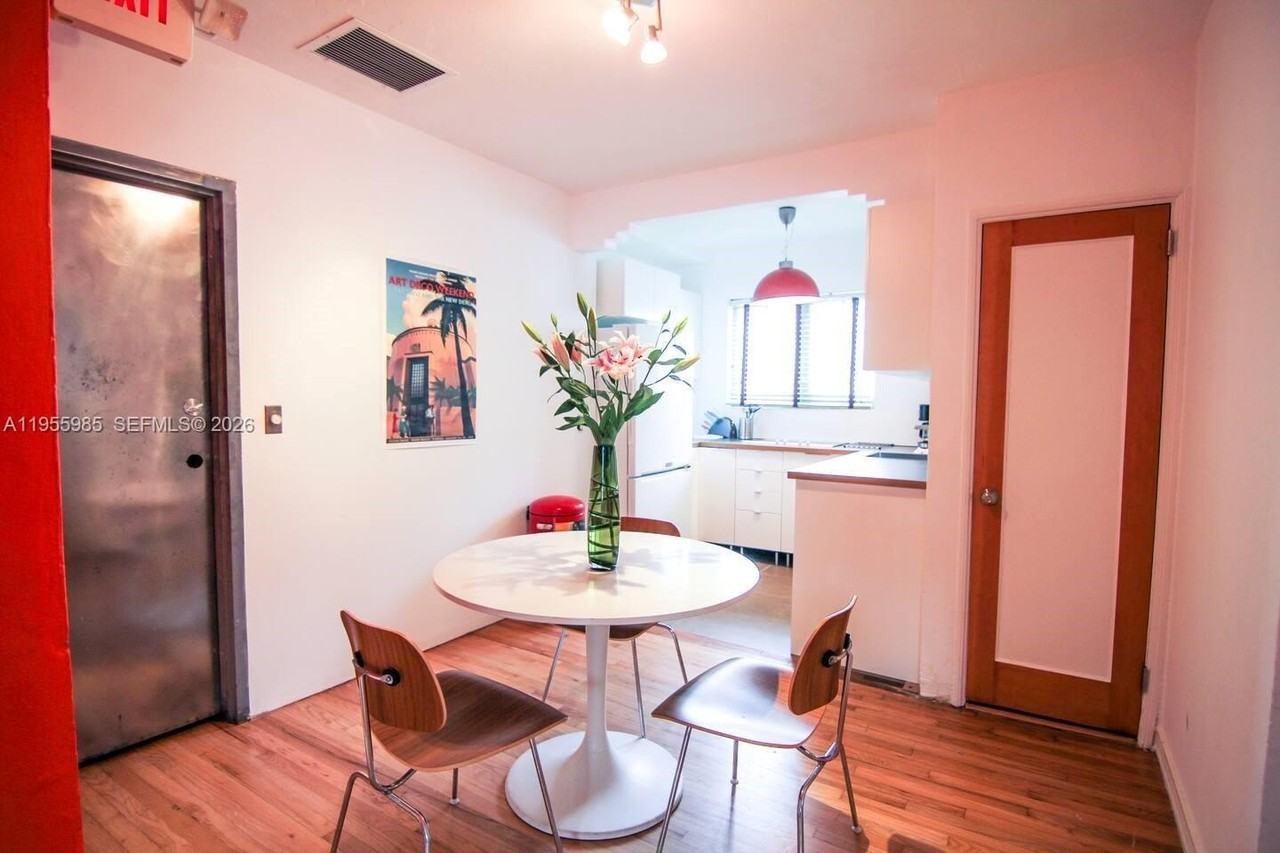 400 Blk Meridian - Photo 4 of 20