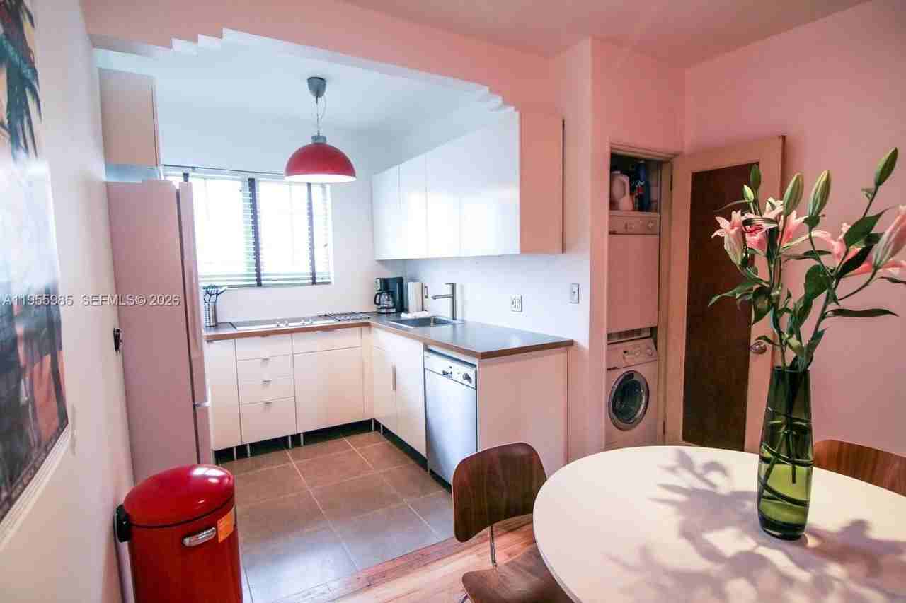 400 Blk Meridian - Photo 6 of 20