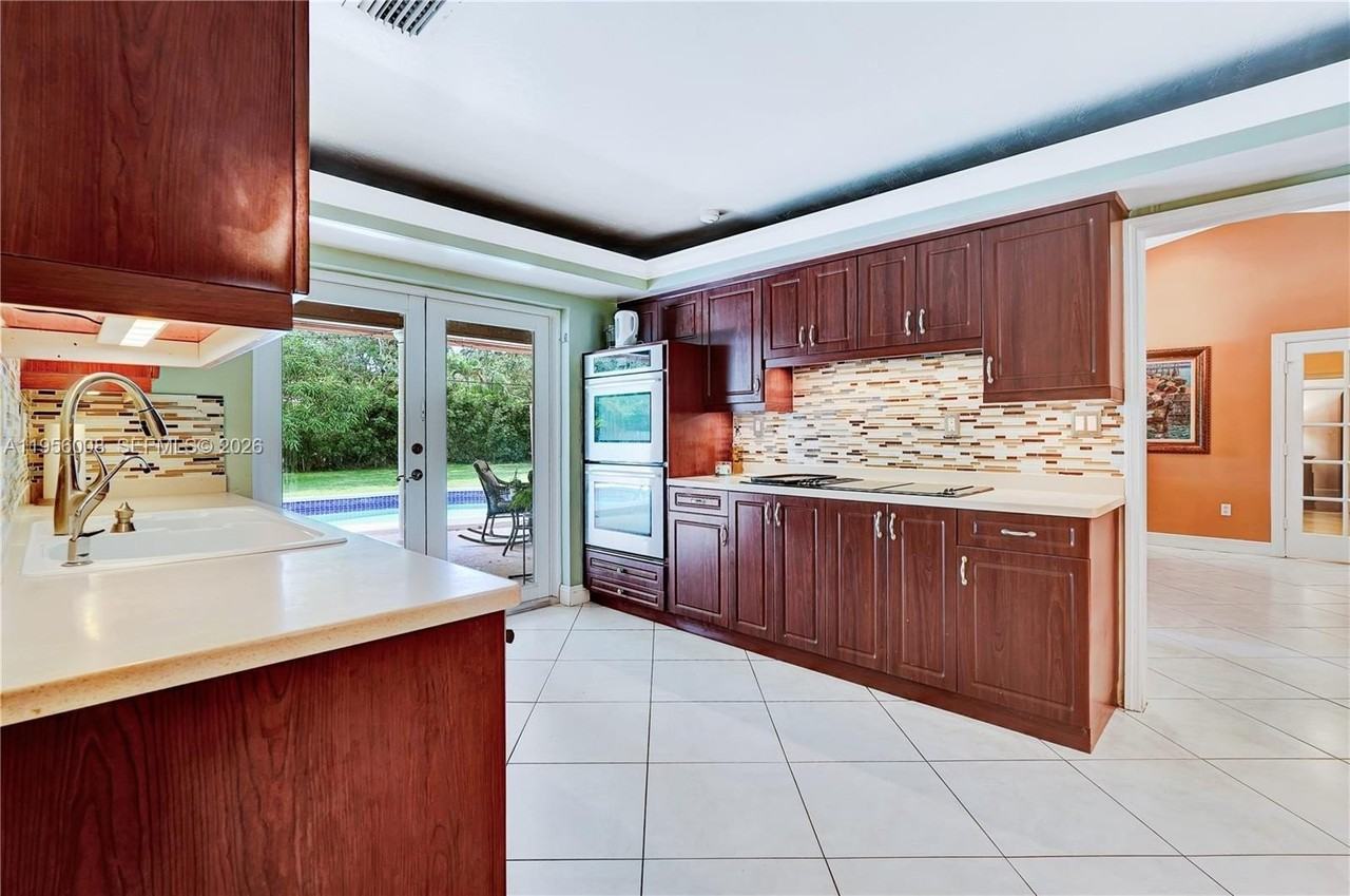 6551 Sw 126th St - Photo 6 of 30