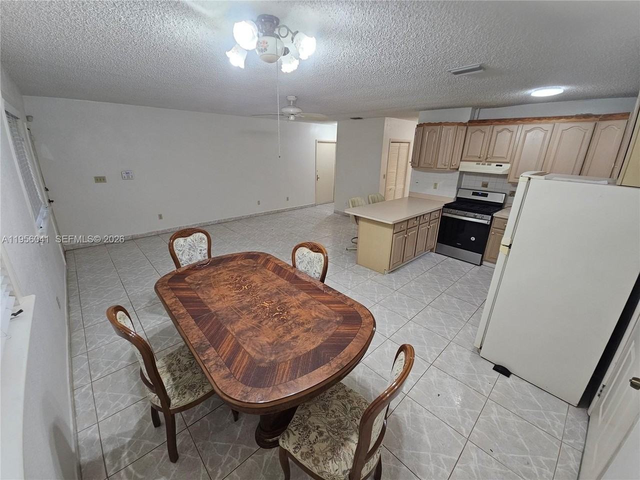 2323 Polk St #C - Photo 2 of 27