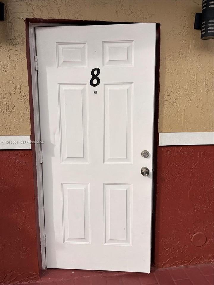 10805 Sw 86th St #8 - Photo 2 of 17