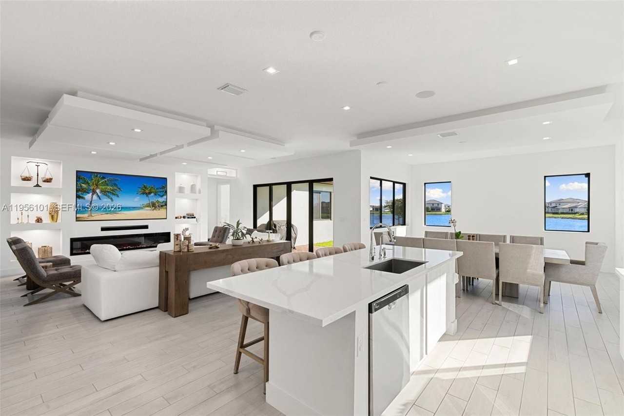 5089 Gambero Way #5089 - Photo 4 of 46