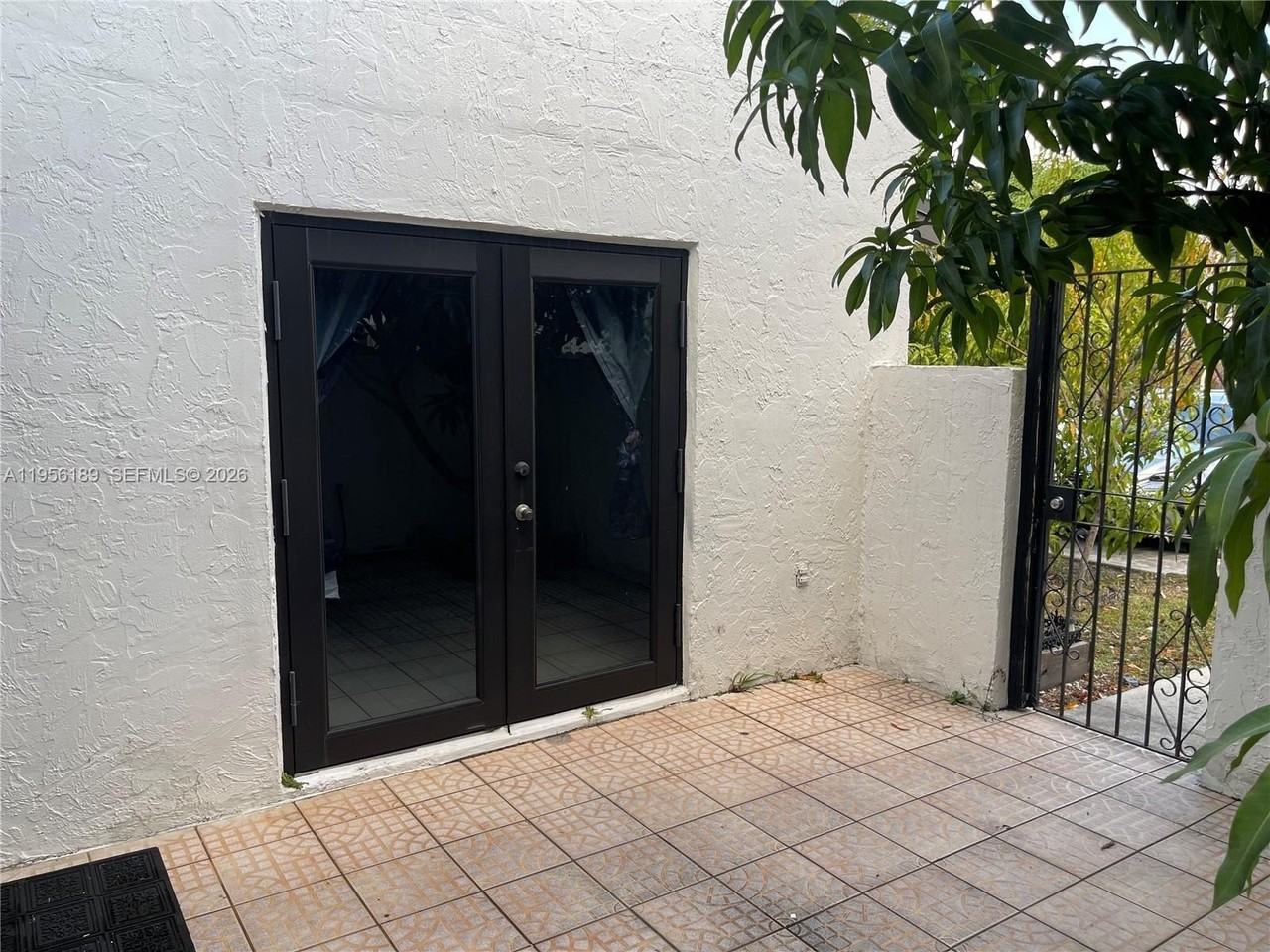 11342 Sw 70th Ter #11342 - Photo 4 of 45