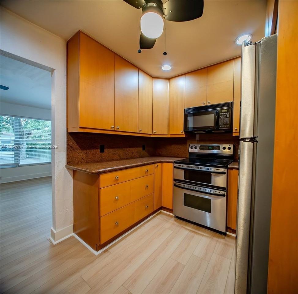 1500 Nw 3rd Ave - Photo 7 of 24