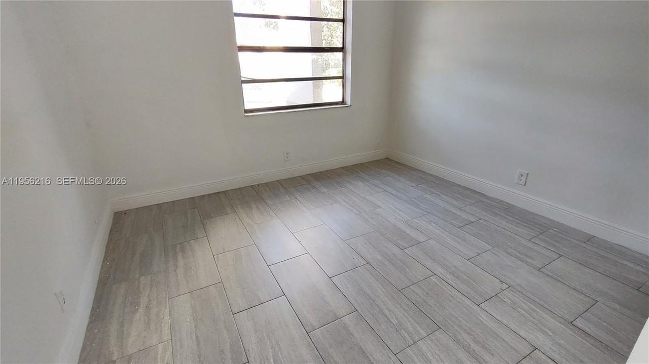 3501 Nw 114th Ln #1-4 - Photo 5 of 11