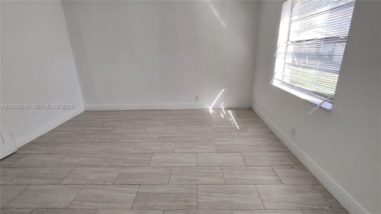 3501 Nw 114th Ln #1-4 - Photo 7 of 11