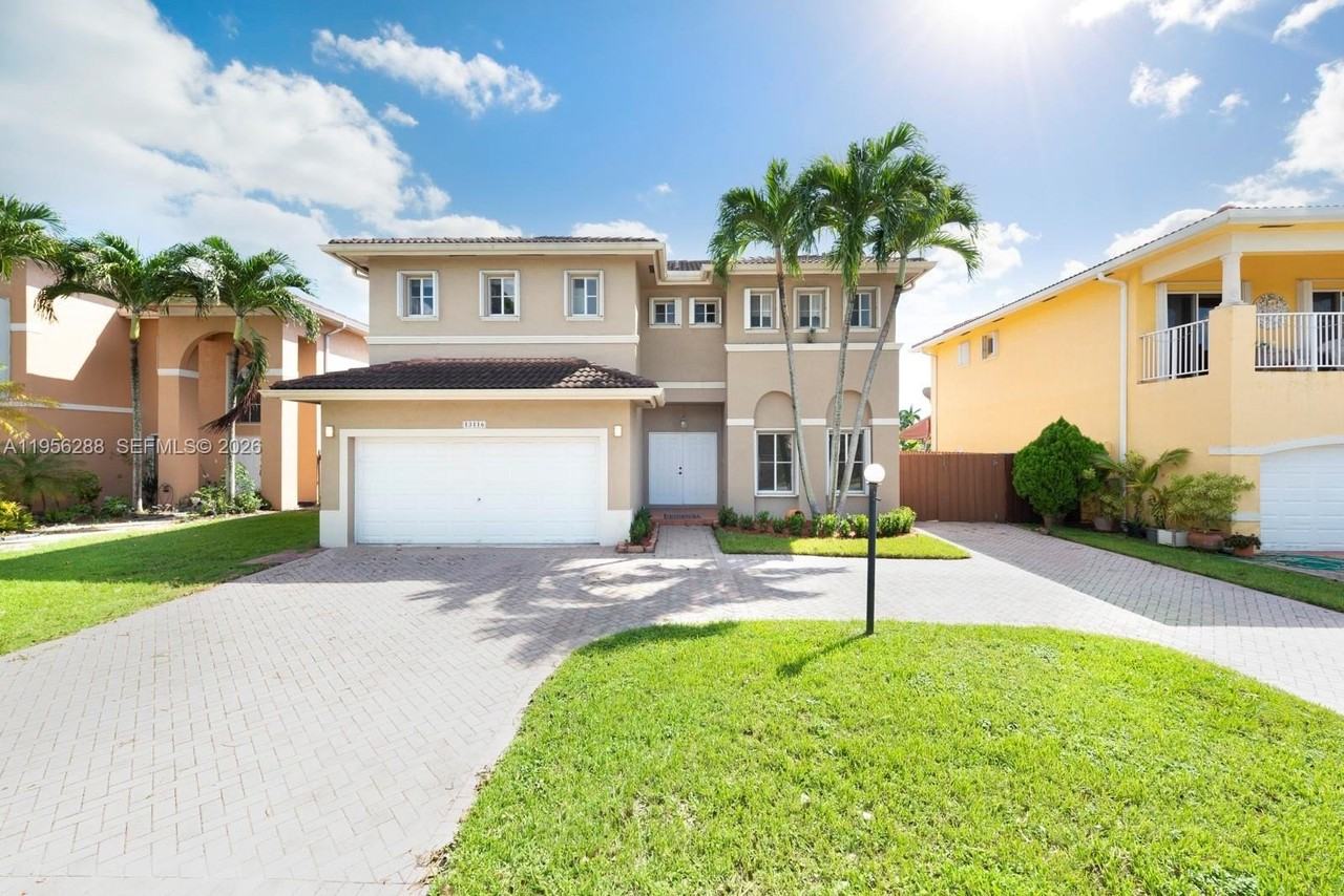 13116 Sw 136th Ter #13116 - Photo 2 of 35