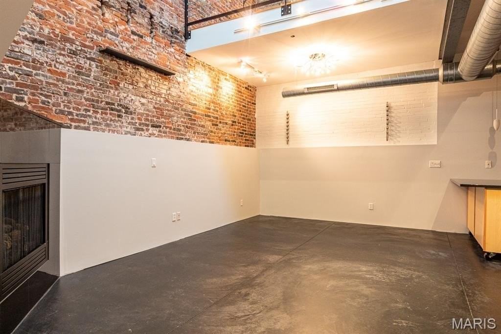 2401 S 12th St #203 - Photo 7 of 27