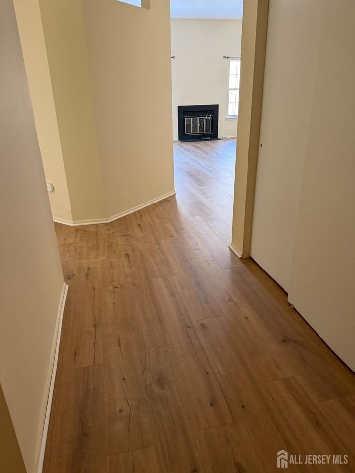 5083 Beech Ct #5083 - Photo 4 of 17