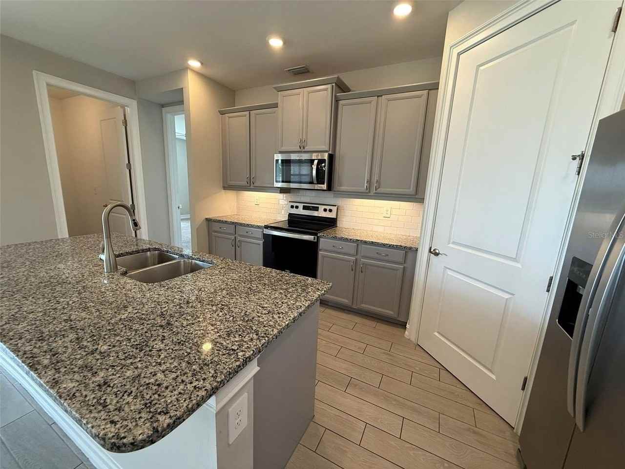 1257 Remington Trace Dr - Photo 6 of 24