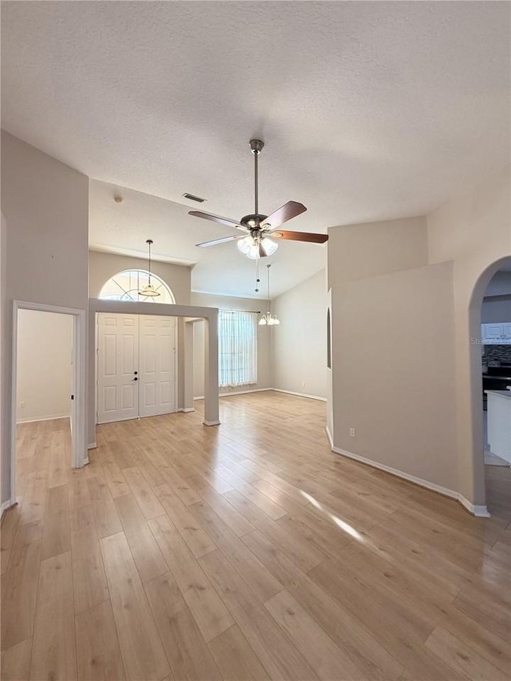 10 Westfield Ln - Photo 3 of 28