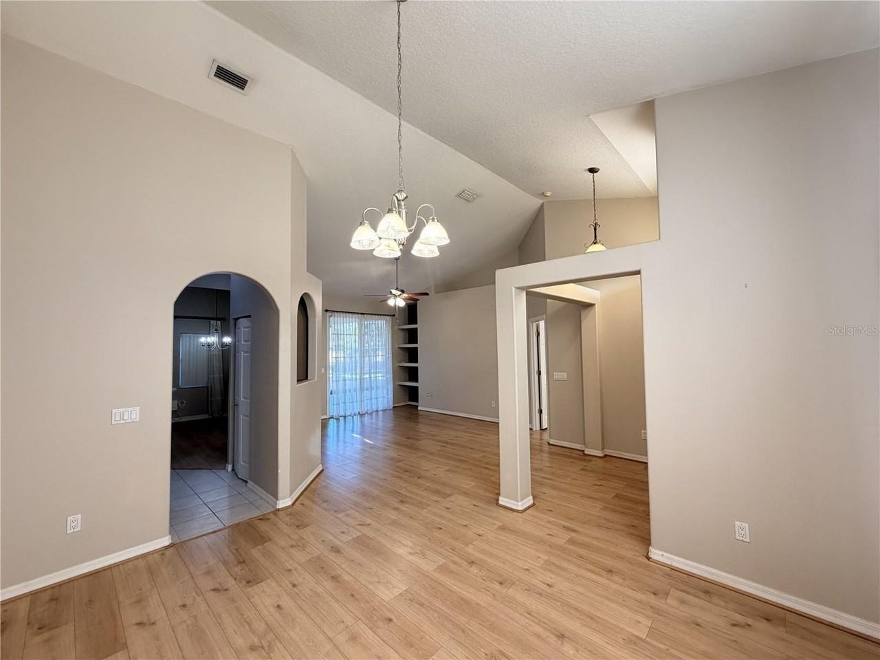 10 Westfield Ln - Photo 4 of 28