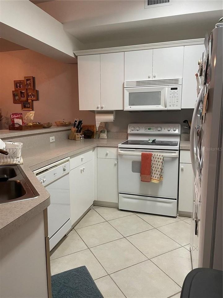 4945 Nw 1st Pl - Photo 5 of 6