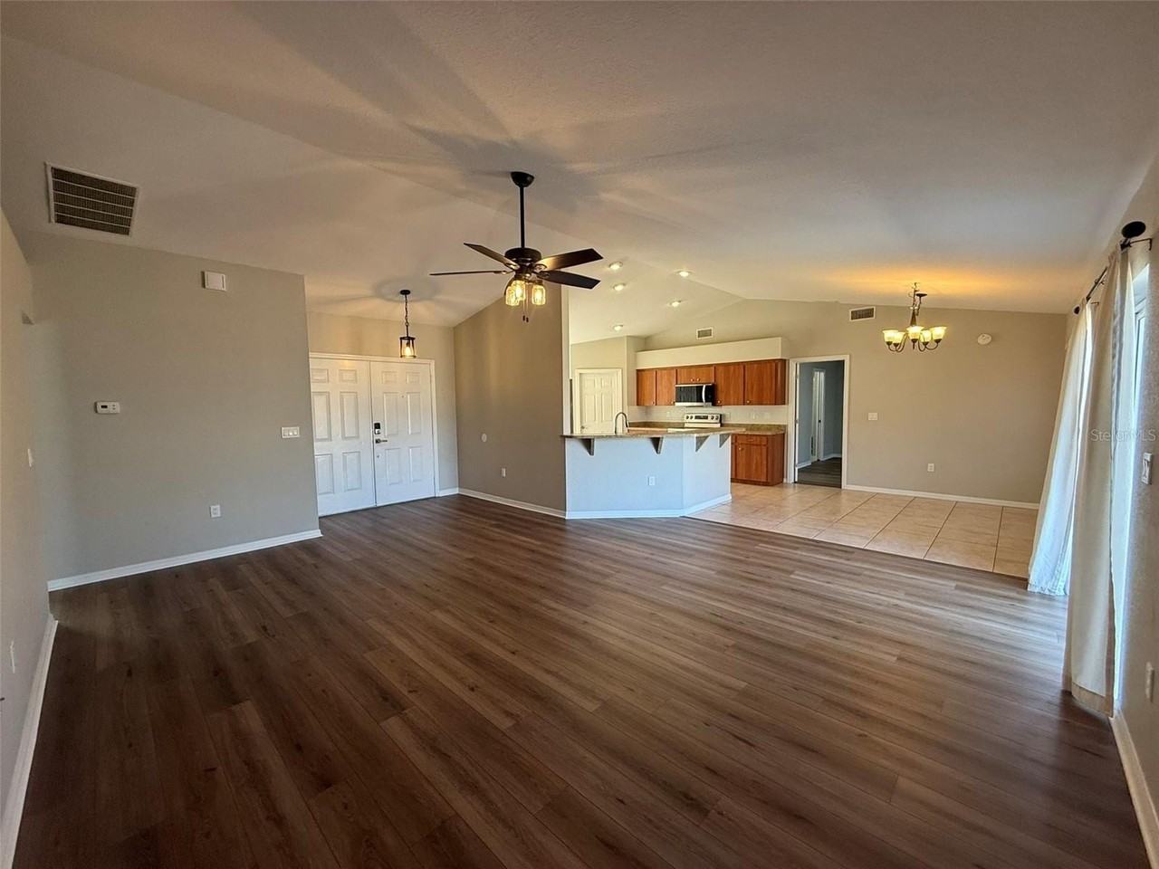 4639 Great Blue Heron Dr - Photo 6 of 33