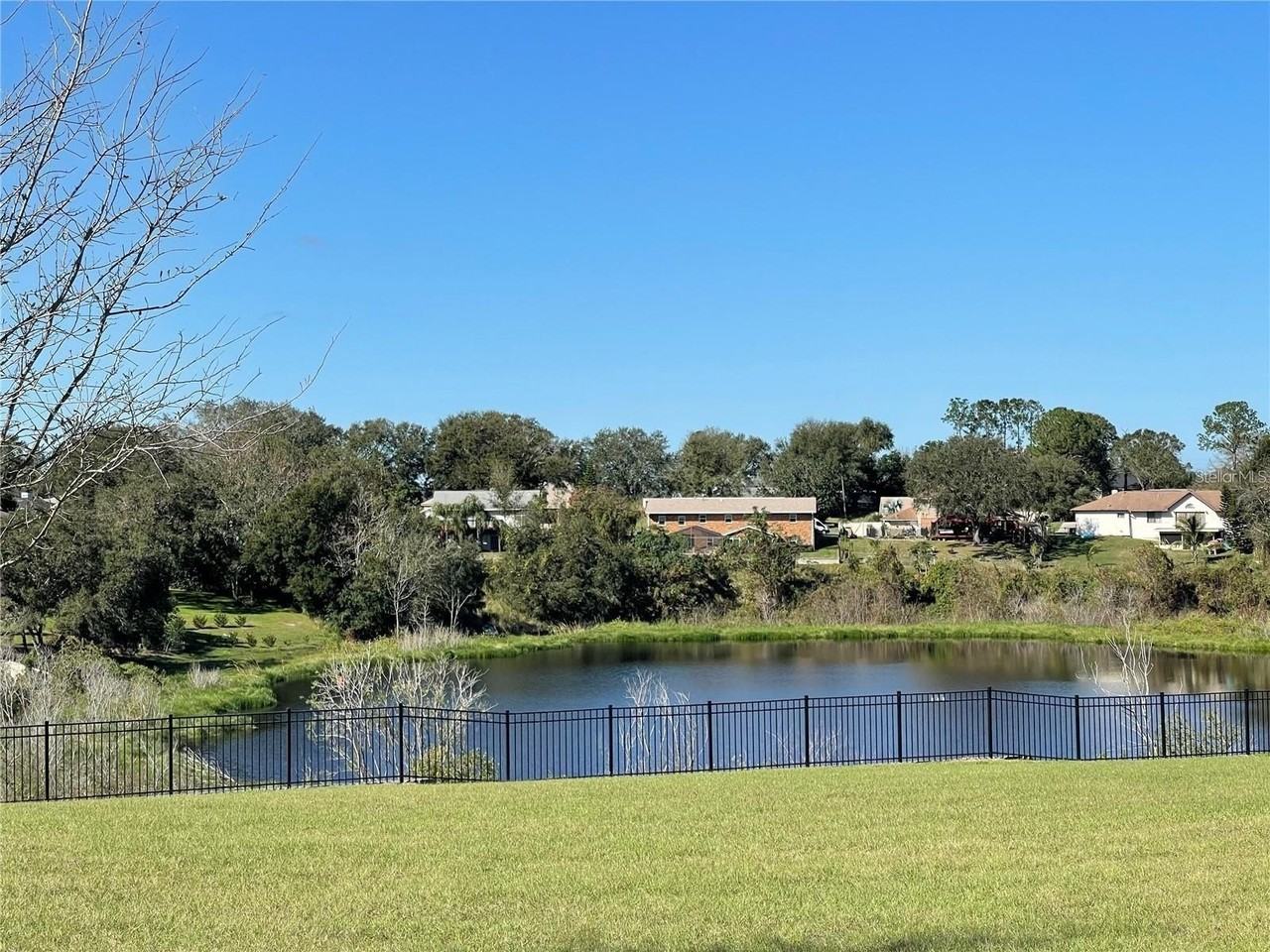 664 Tanaro Ln - Photo 5 of 29