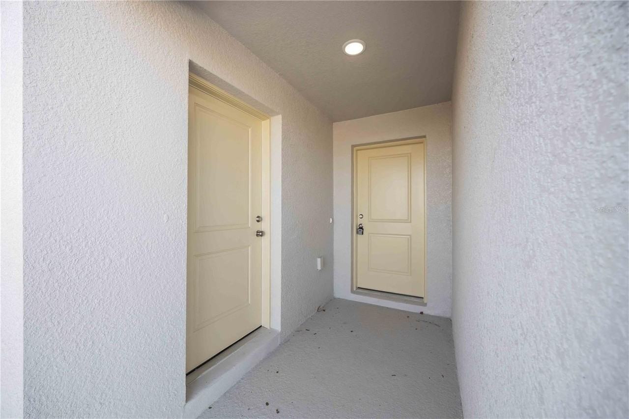 1724 Vanilla St - Photo 4 of 27