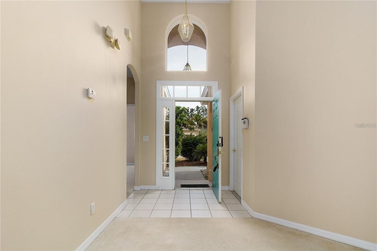 626 Corvina Dr - Photo 2 of 20