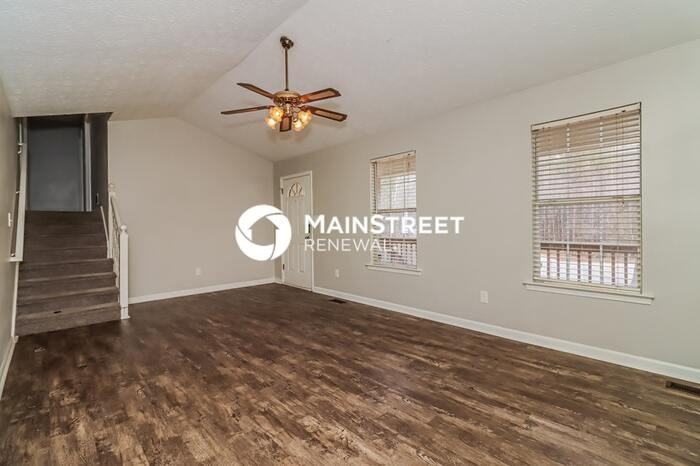 51 Glenbrook Ct - Photo 3 of 19