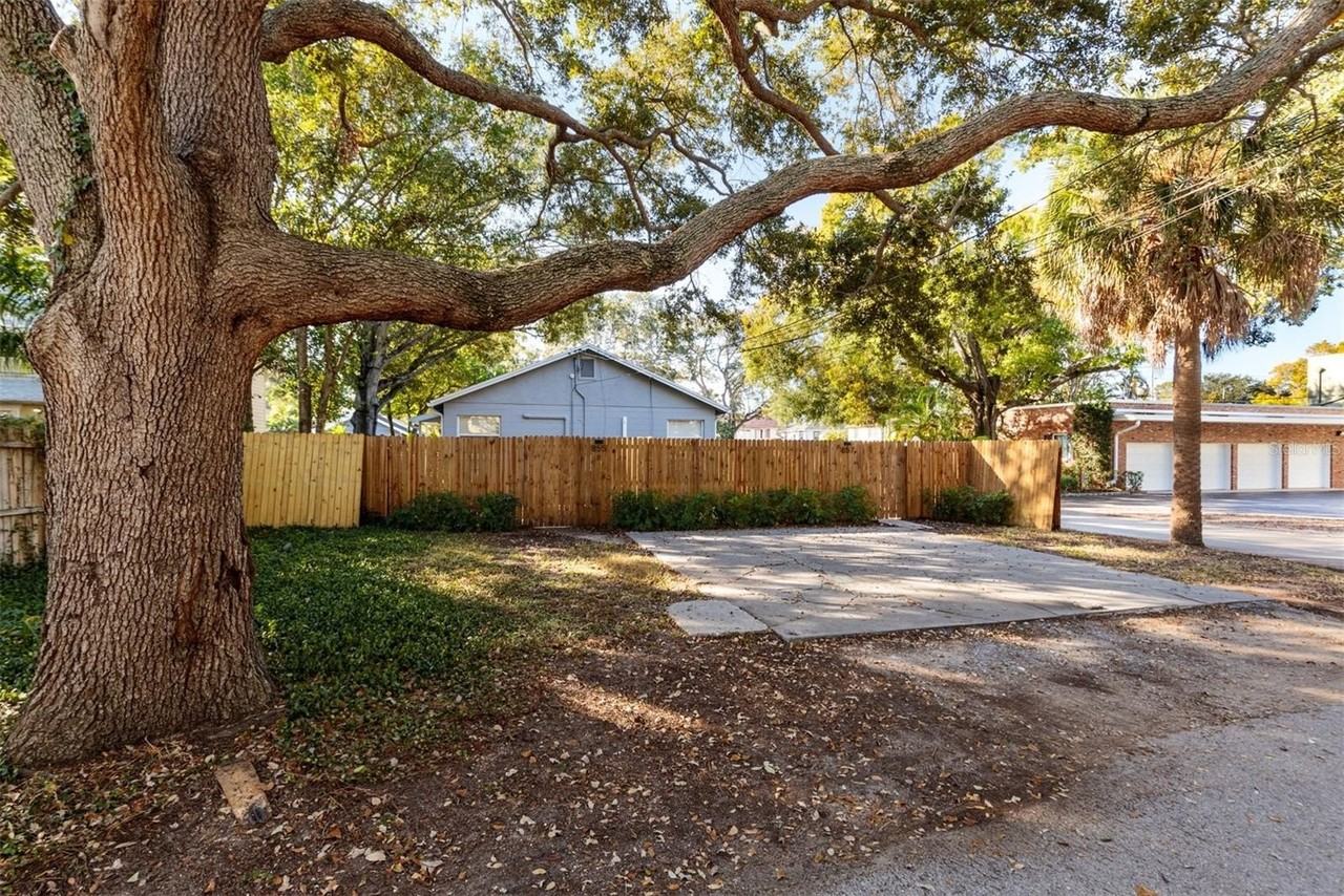 857 22nd Ave N #857 - Photo 3 of 5