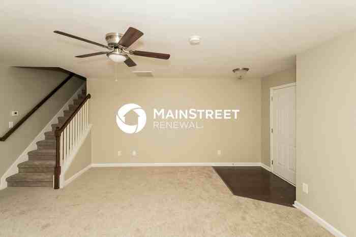 405 Morning Mist Ln - Photo 3 of 15