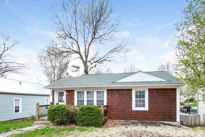 803 N 11th St - Photo 4 of 17