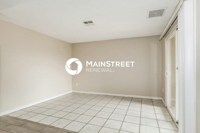 1819 N 47th Dr - Photo 6 of 18