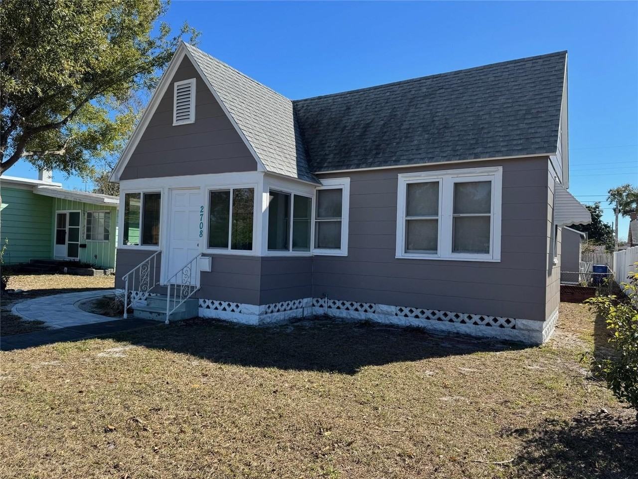 2708 9th Ave N - Photo 3 of 25