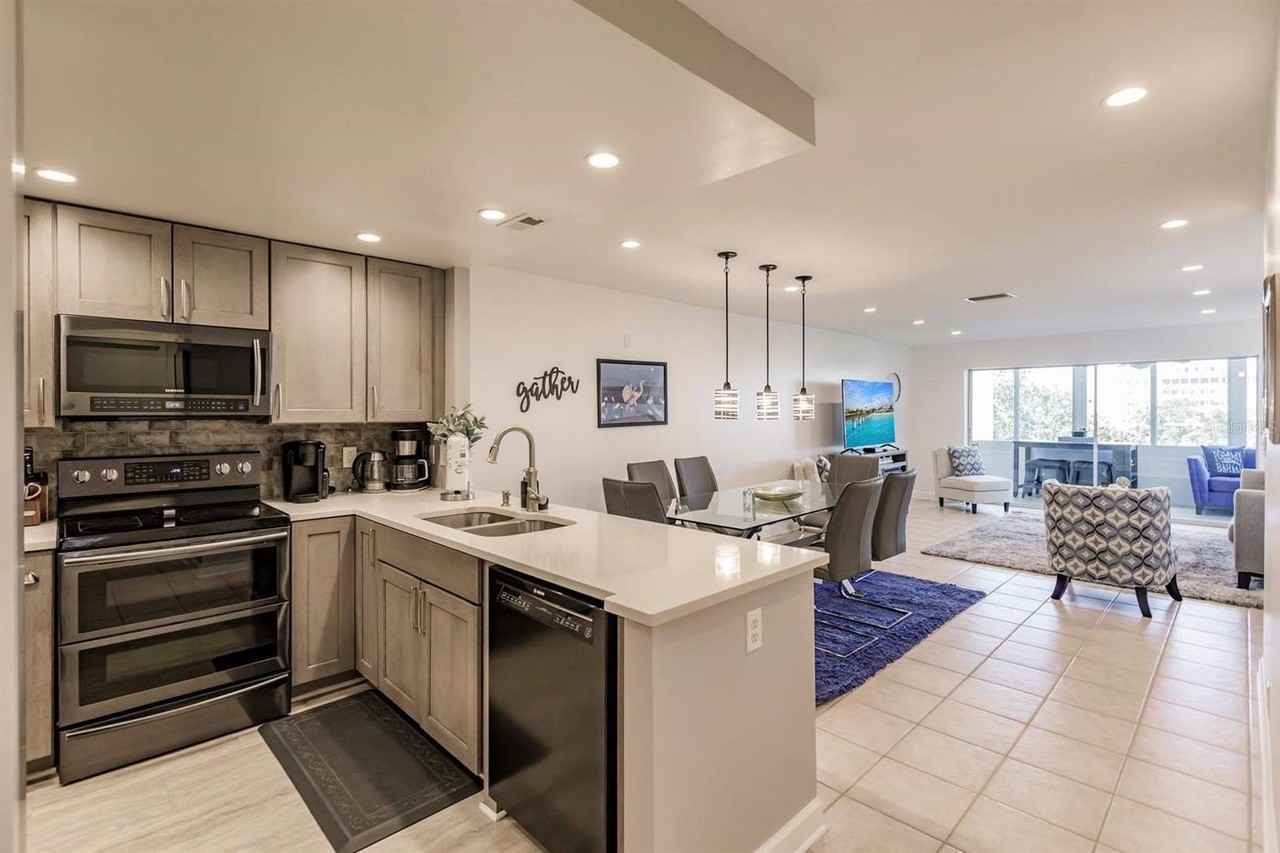 1255 E Peppertree Dr #403 - Photo 3 of 22