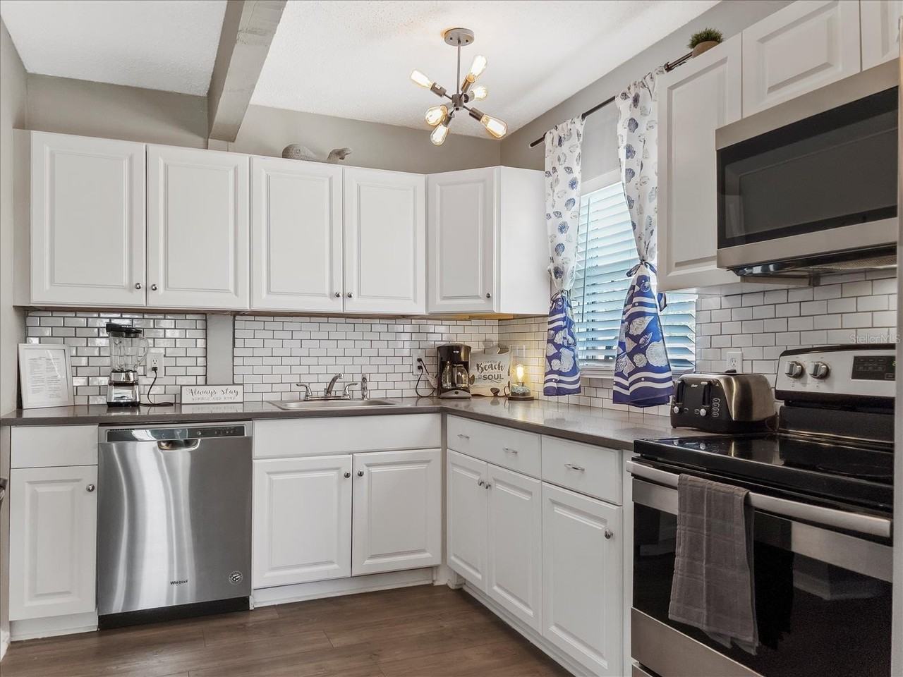 3801 1st Ave S - Photo 6 of 35